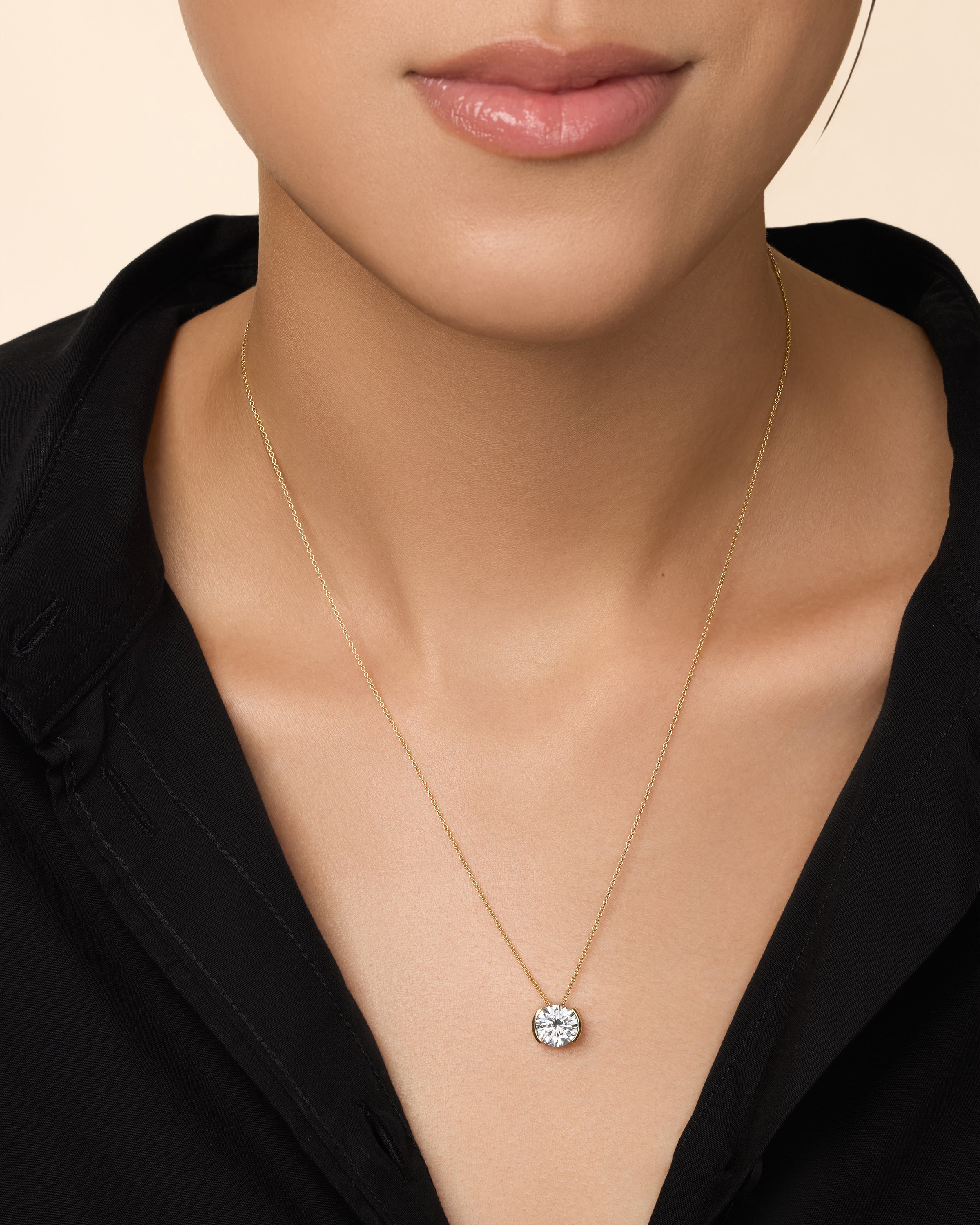 Round Lab Diamond Pendant – additional view
